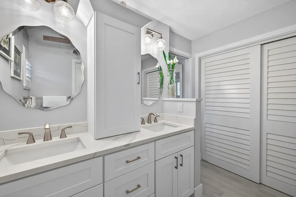 590 Boulder Drive Sanibel FL 33957