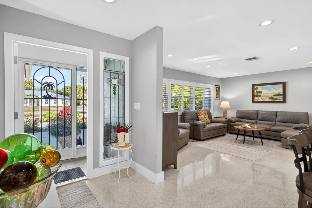 590 Boulder Drive Sanibel FL 33957