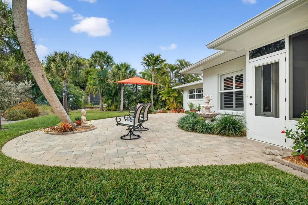590 Boulder Drive Sanibel FL 33957