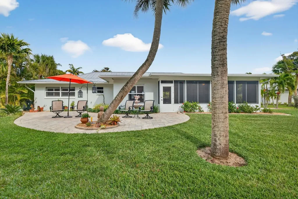 590 Boulder Drive Sanibel FL 33957