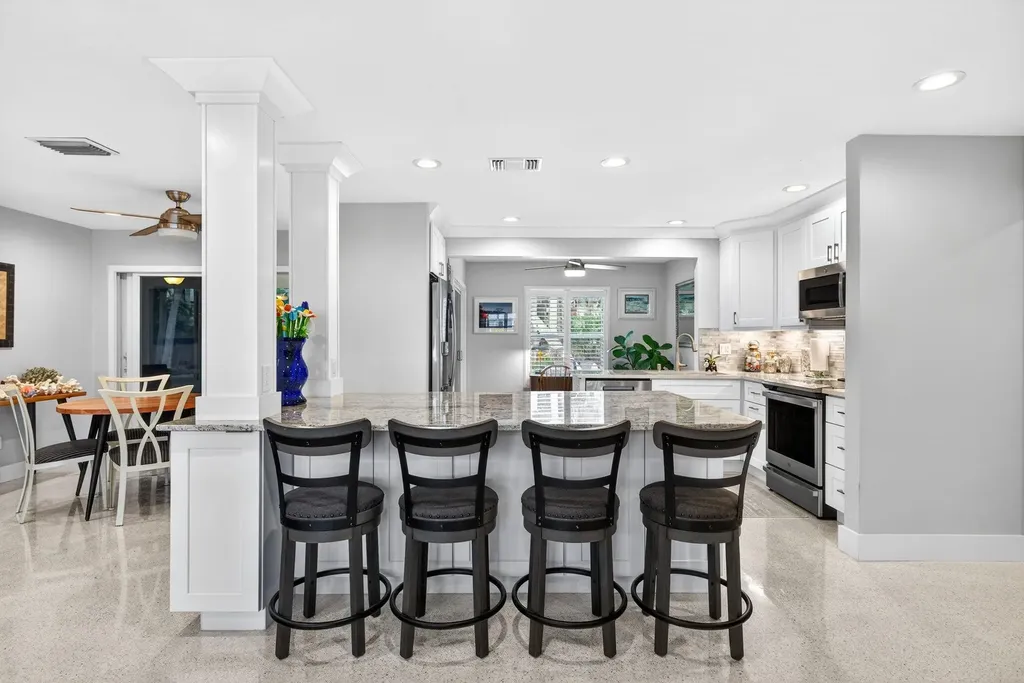 590 Boulder Drive Sanibel FL 33957
