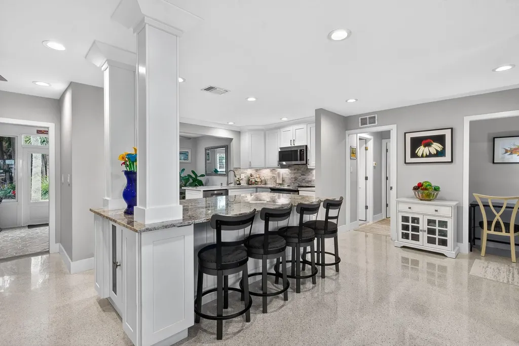 590 Boulder Drive Sanibel FL 33957