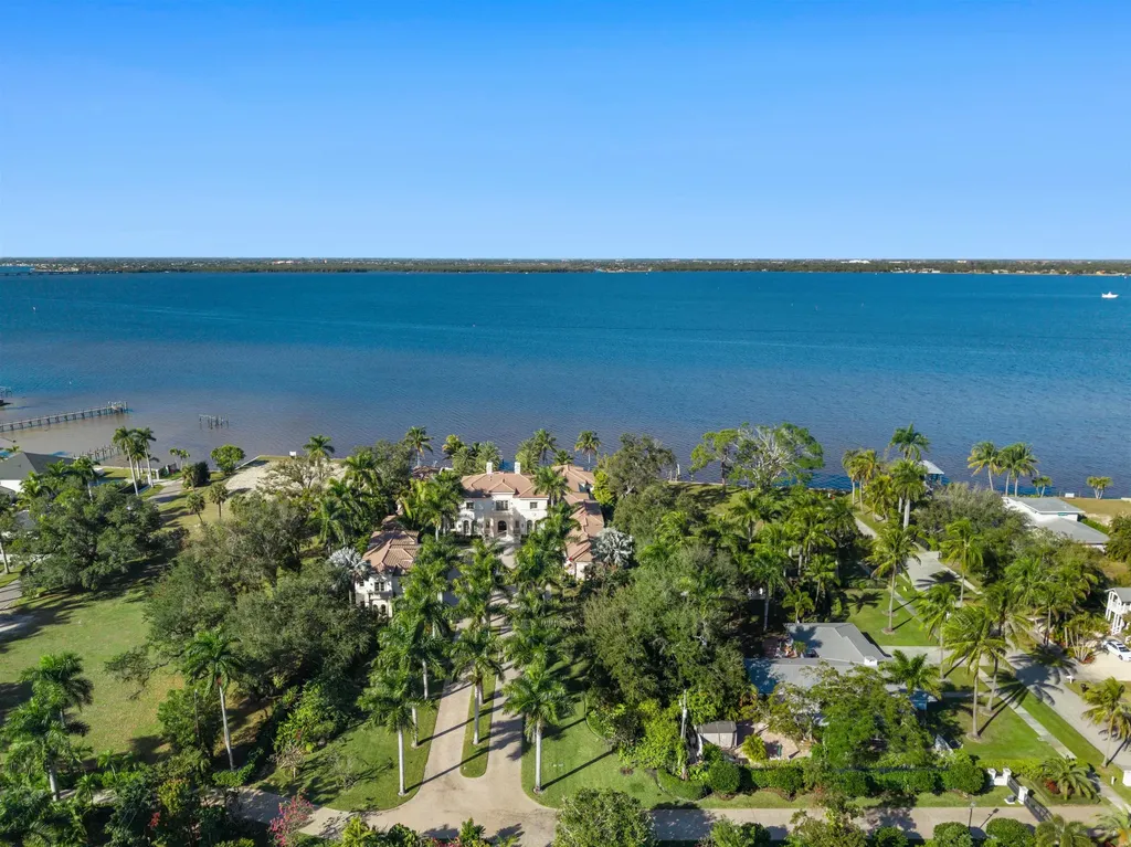 1240 Coconut Drive Fort Myers FL 33901