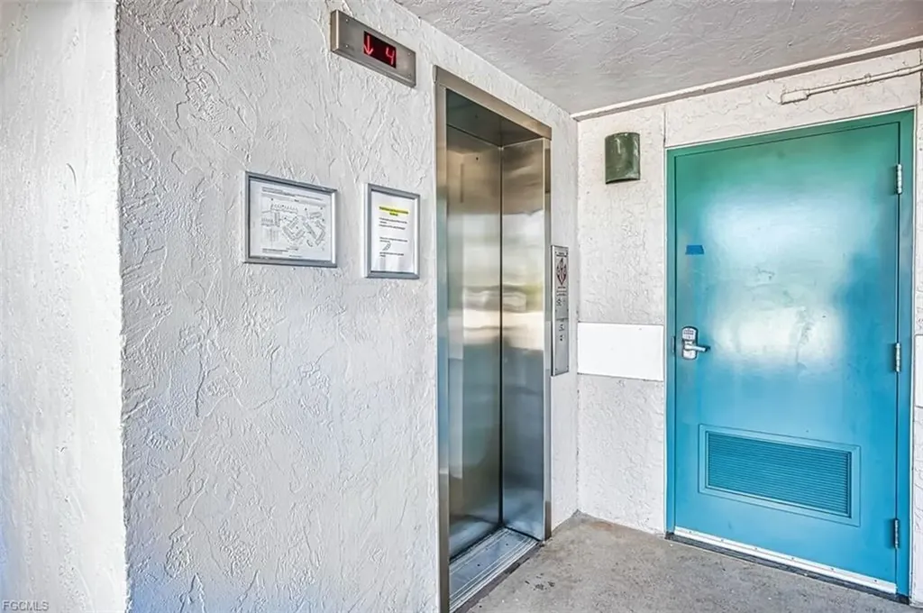 1501 Middle Gulf Drive Sanibel FL 33957
