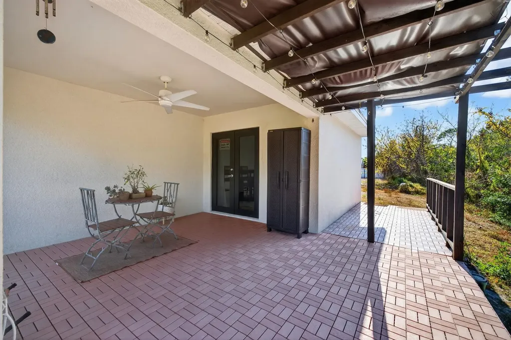 11249 / 11261 6th Avenue Punta Gorda FL 33955