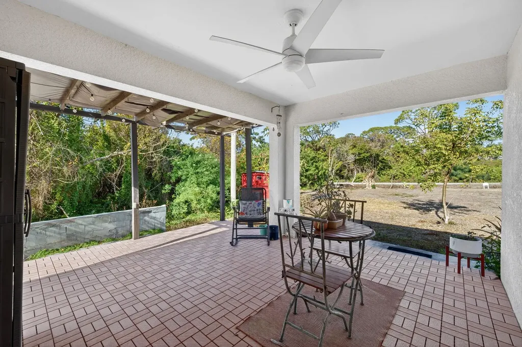 11249 / 11261 6th Avenue Punta Gorda FL 33955