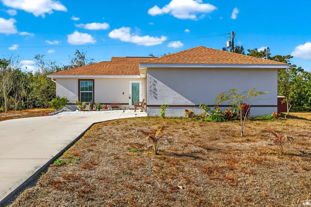 11249 / 11261 6th Avenue Punta Gorda FL 33955