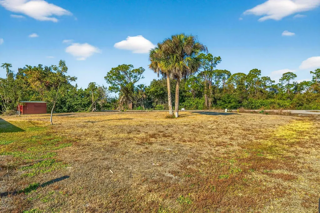 11249 / 11261 6th Avenue Punta Gorda FL 33955
