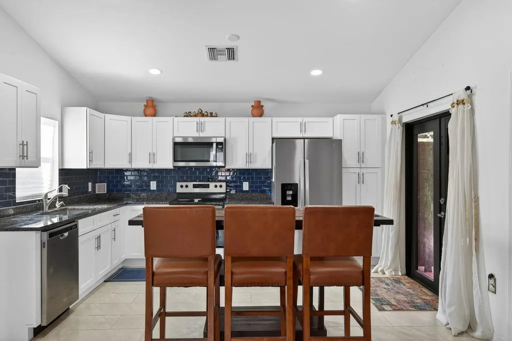 11249 / 11261 6th Avenue Punta Gorda FL 33955