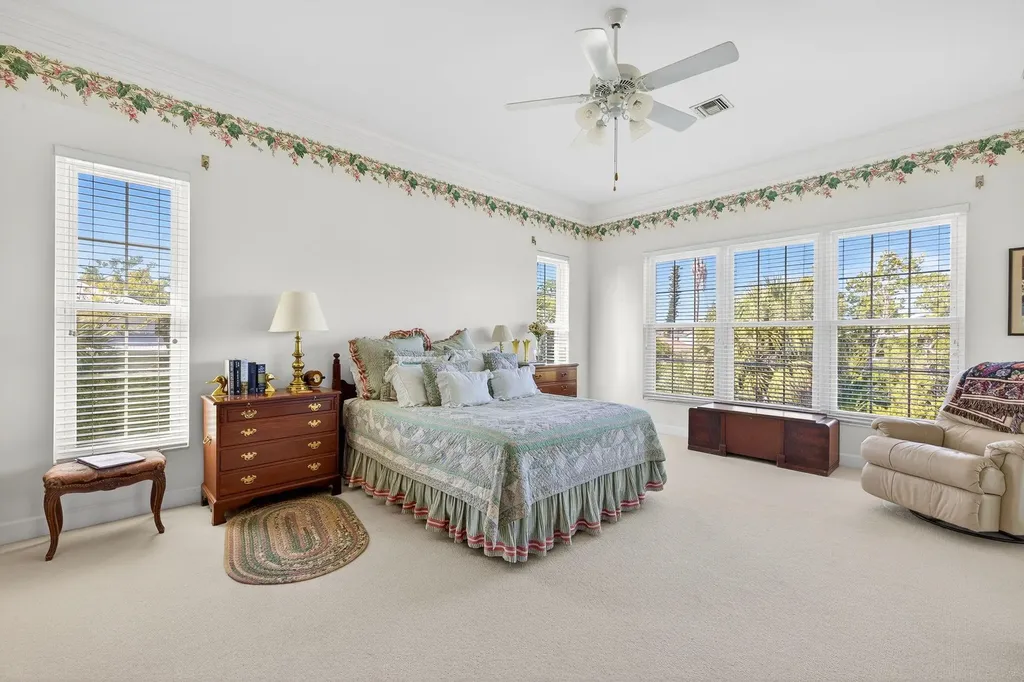 5243 Indian Court Sanibel FL 33957