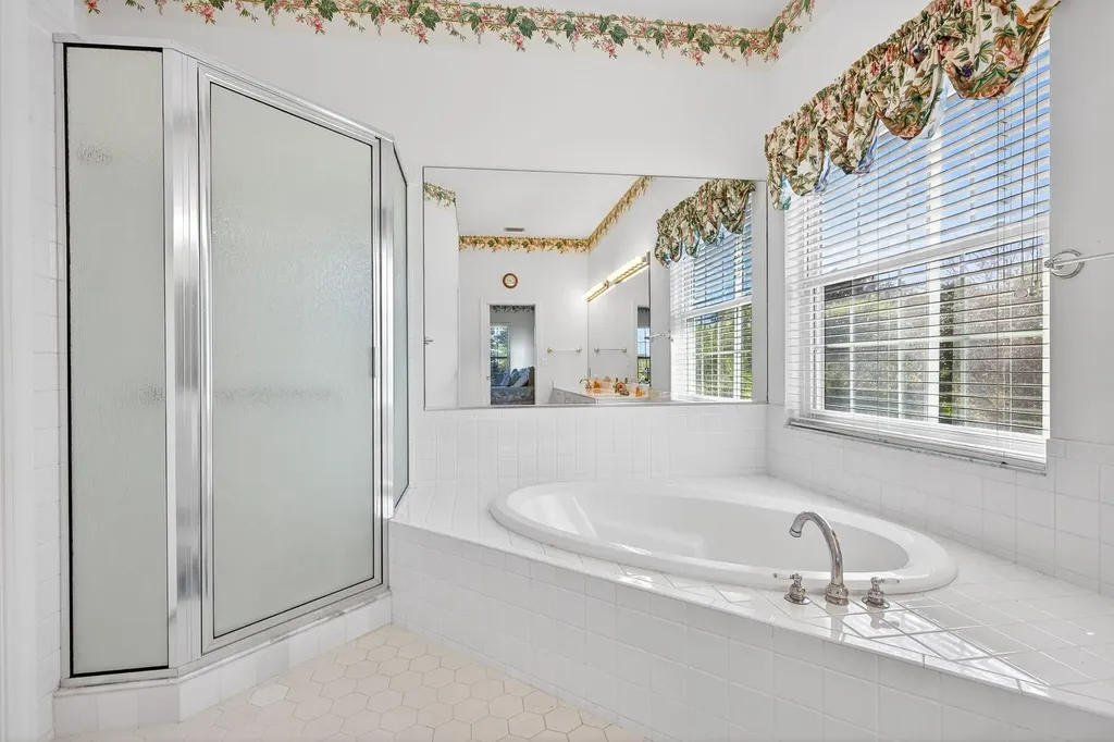 5243 Indian Court Sanibel FL 33957
