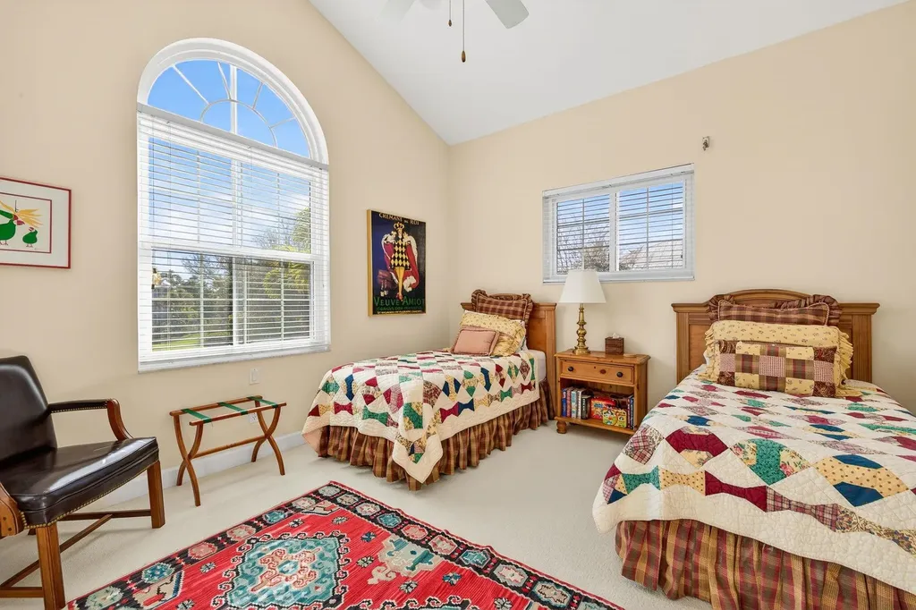 5243 Indian Court Sanibel FL 33957