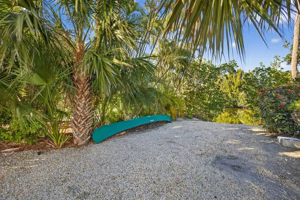 5243 Indian Court Sanibel FL 33957
