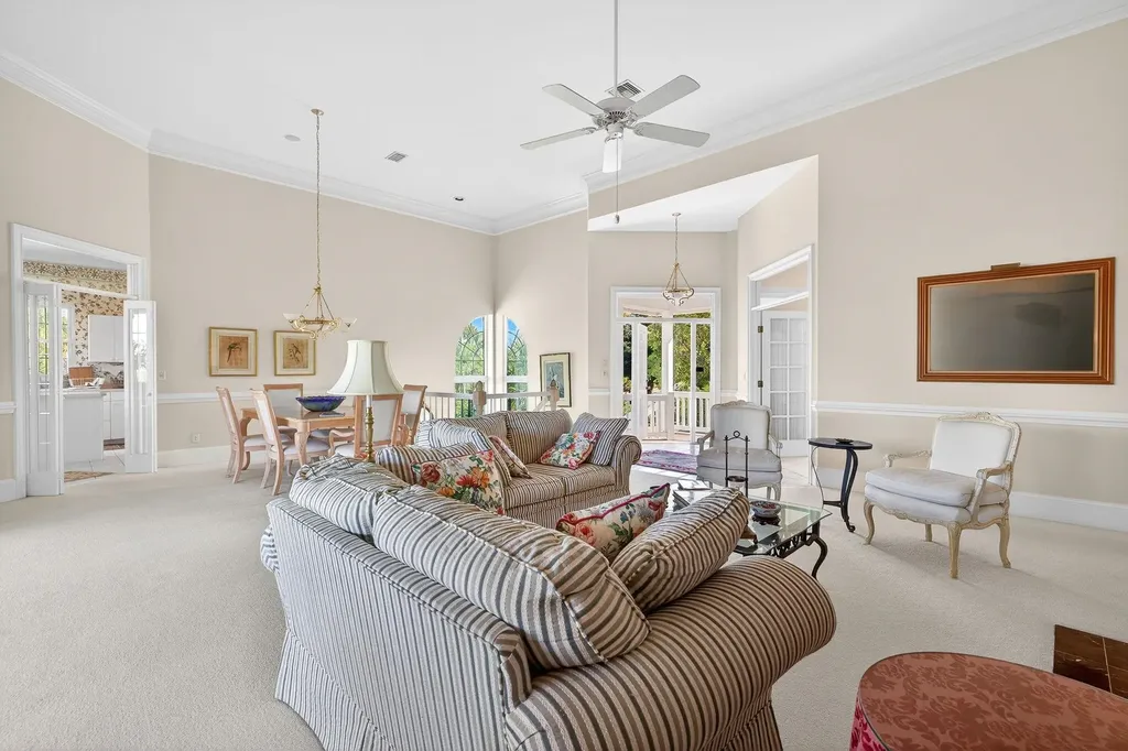 5243 Indian Court Sanibel FL 33957