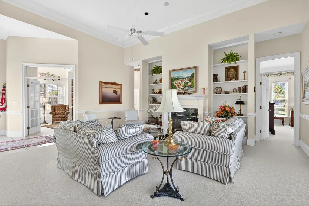 5243 Indian Court Sanibel FL 33957
