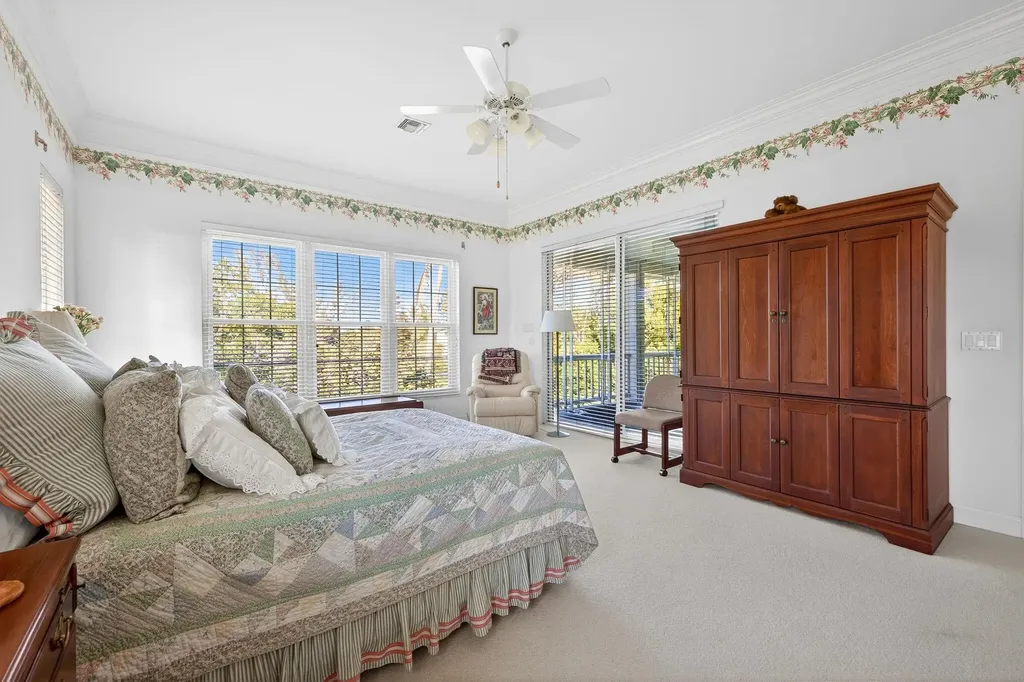 5243 Indian Court Sanibel FL 33957