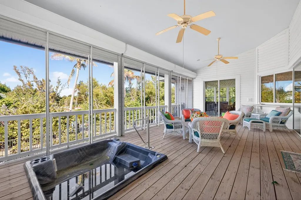5243 Indian Court Sanibel FL 33957