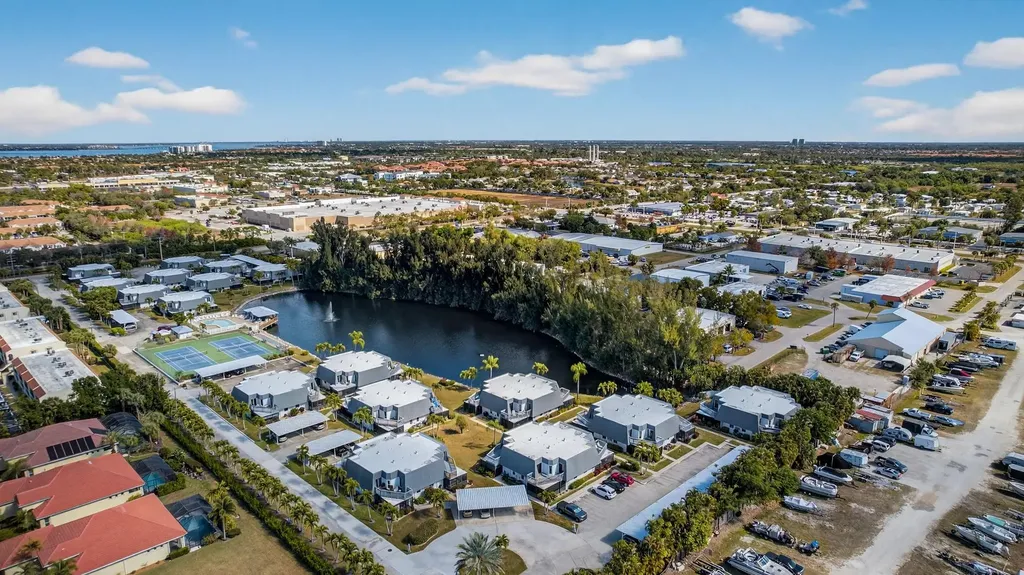 16191 Amberwood Lake Court Fort Myers FL 33908