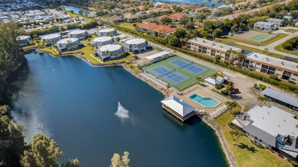 16191 Amberwood Lake Court Fort Myers FL 33908