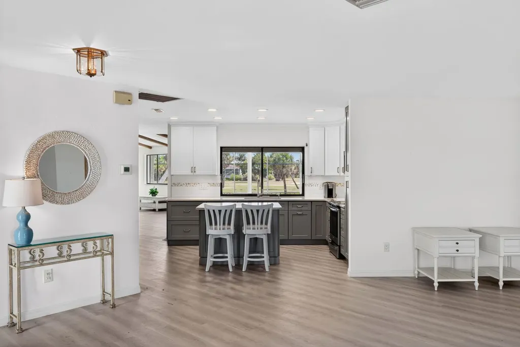 1312 Par View Drive Sanibel FL 33957