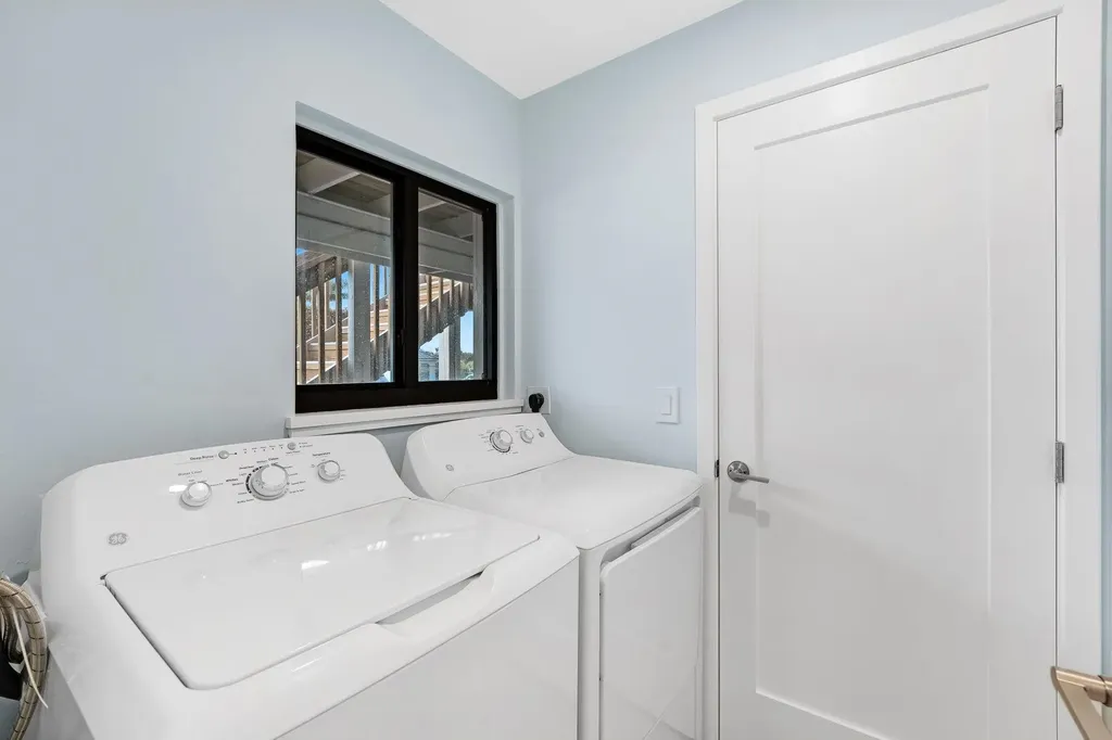 760 Sextant Drive Sanibel FL 33957