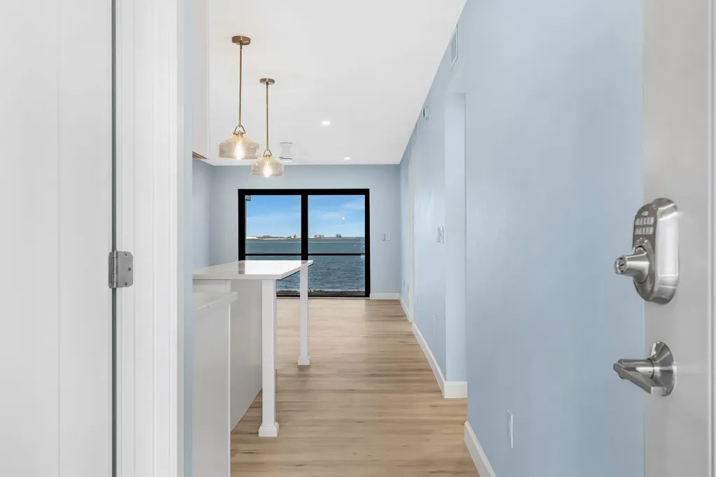 760 Sextant Drive Sanibel FL 33957