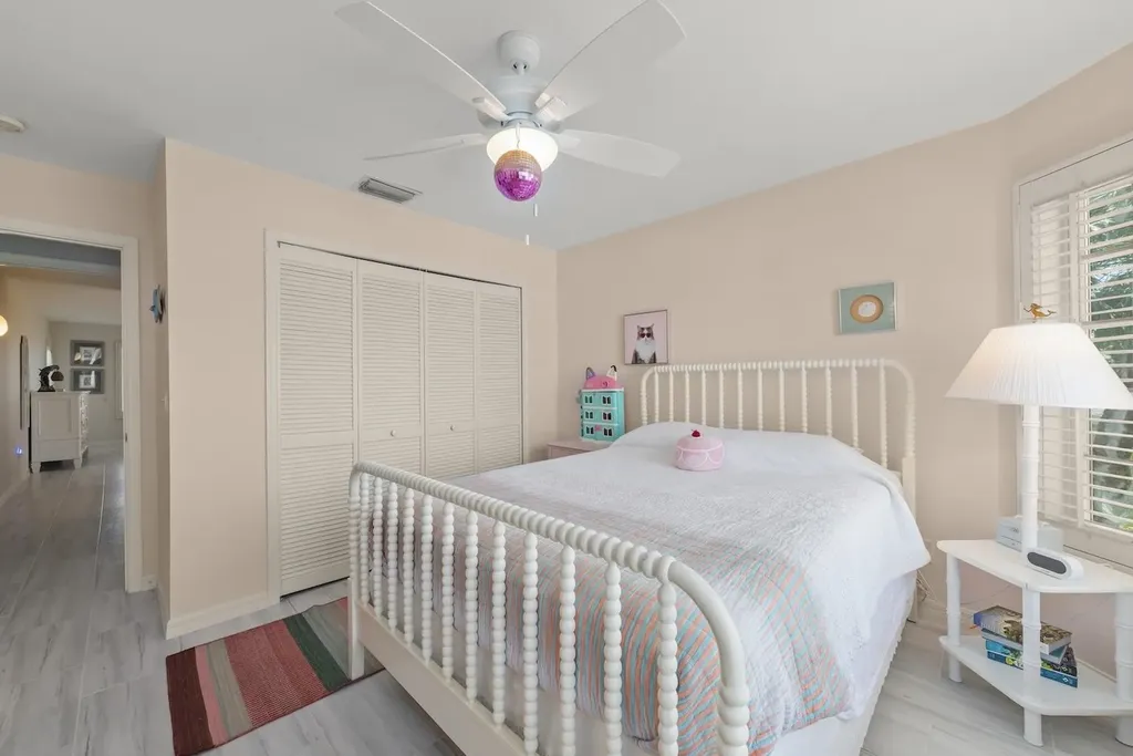 1360 Jamaica Drive Sanibel FL 33957