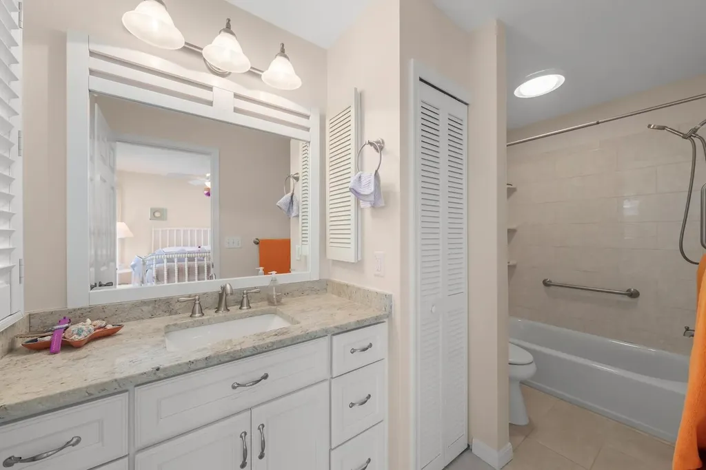 1360 Jamaica Drive Sanibel FL 33957