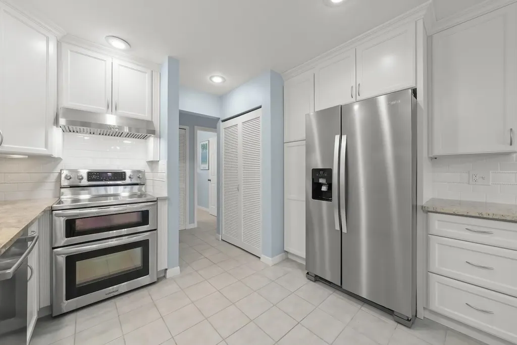 1360 Jamaica Drive Sanibel FL 33957
