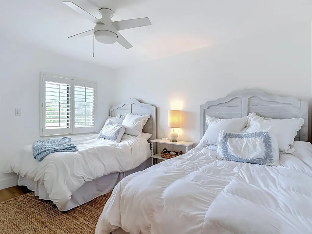 979 E Gulf Drive Sanibel FL 33957
