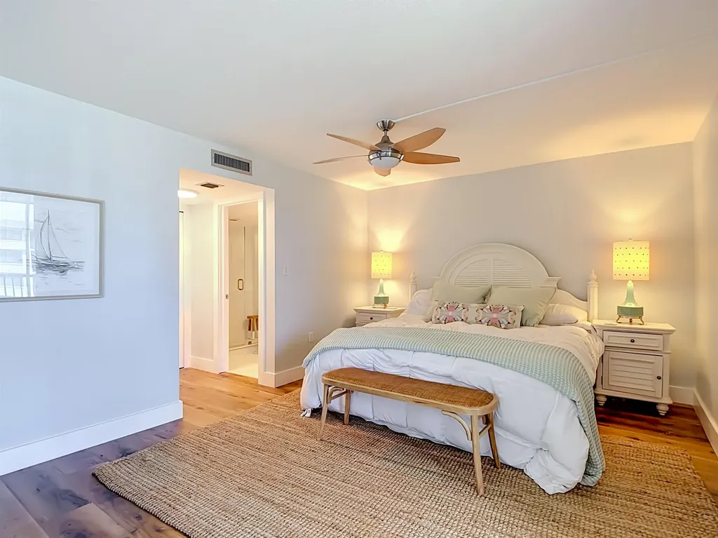 979 E Gulf Drive Sanibel FL 33957