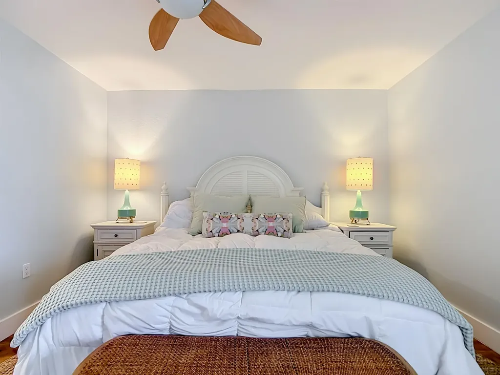 979 E Gulf Drive Sanibel FL 33957