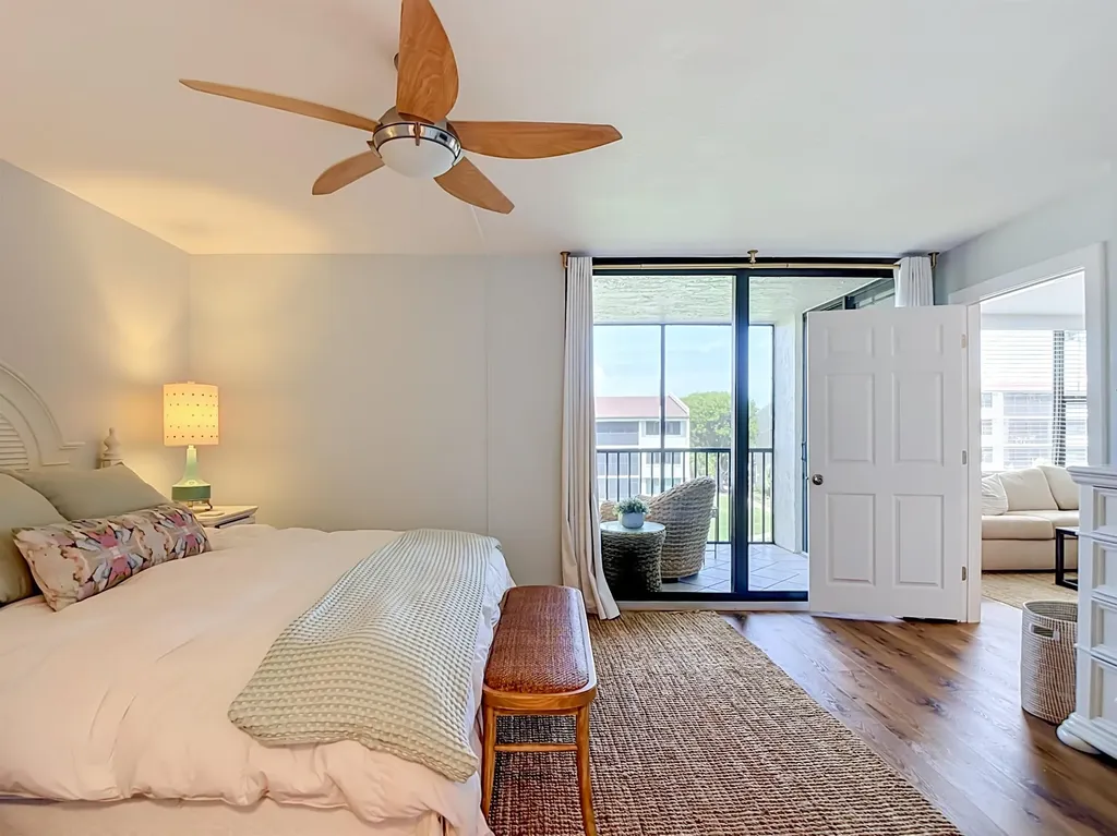 979 E Gulf Drive Sanibel FL 33957