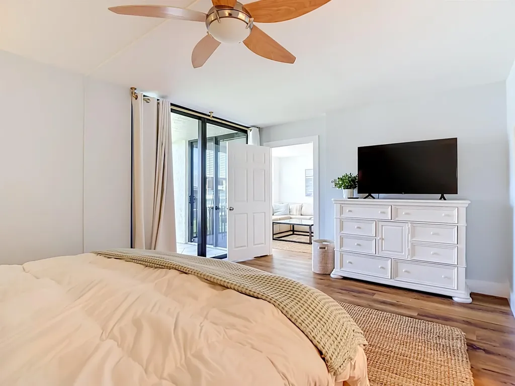 979 E Gulf Drive Sanibel FL 33957