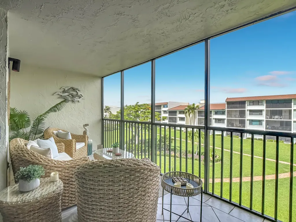 979 E Gulf Drive Sanibel FL 33957