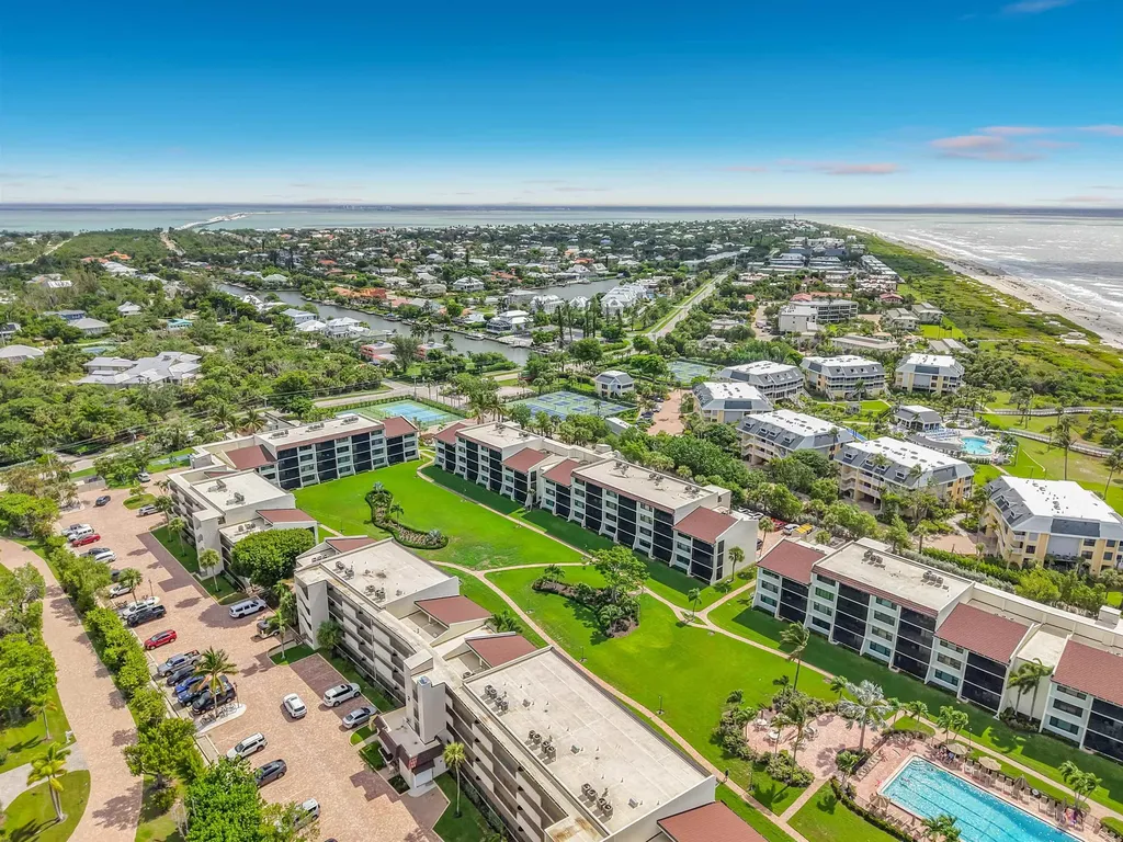 979 E Gulf Drive Sanibel FL 33957