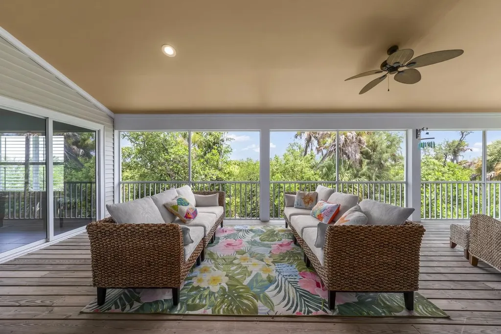 1858 Farm Trail Sanibel FL 33957