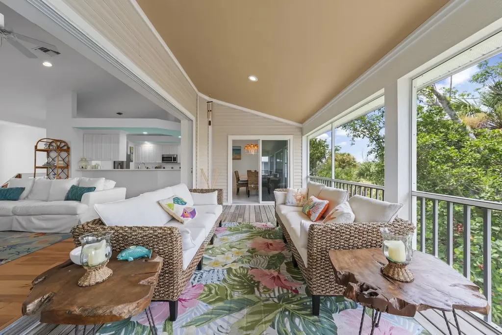 1858 Farm Trail Sanibel FL 33957