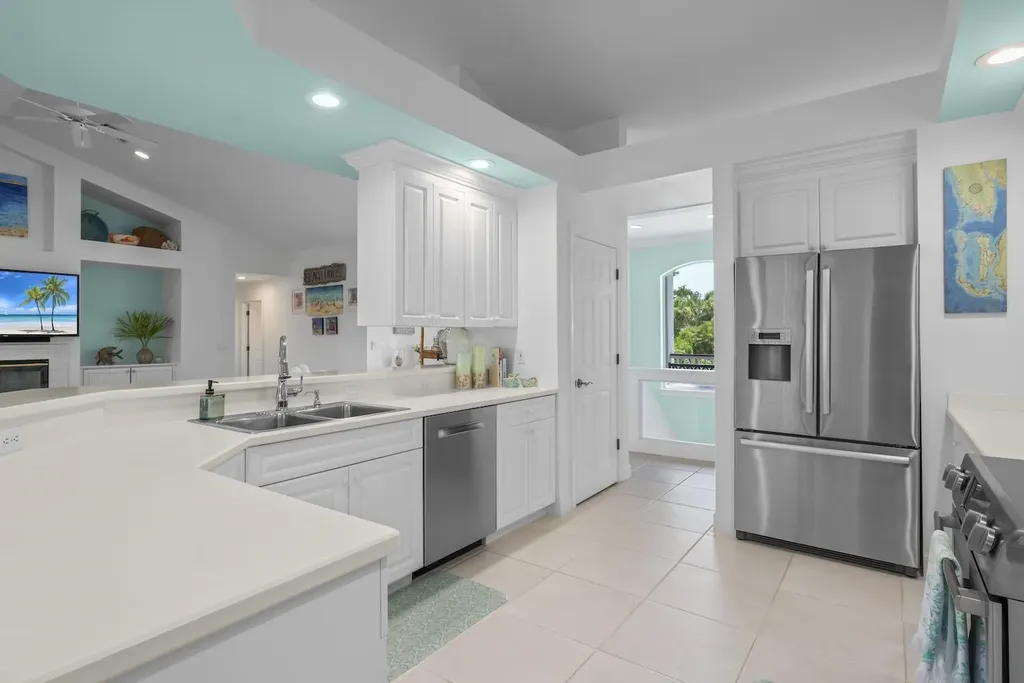 1858 Farm Trail Sanibel FL 33957