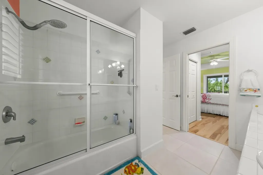 1858 Farm Trail Sanibel FL 33957