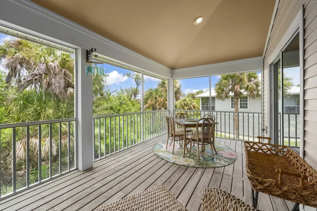 1858 Farm Trail Sanibel FL 33957