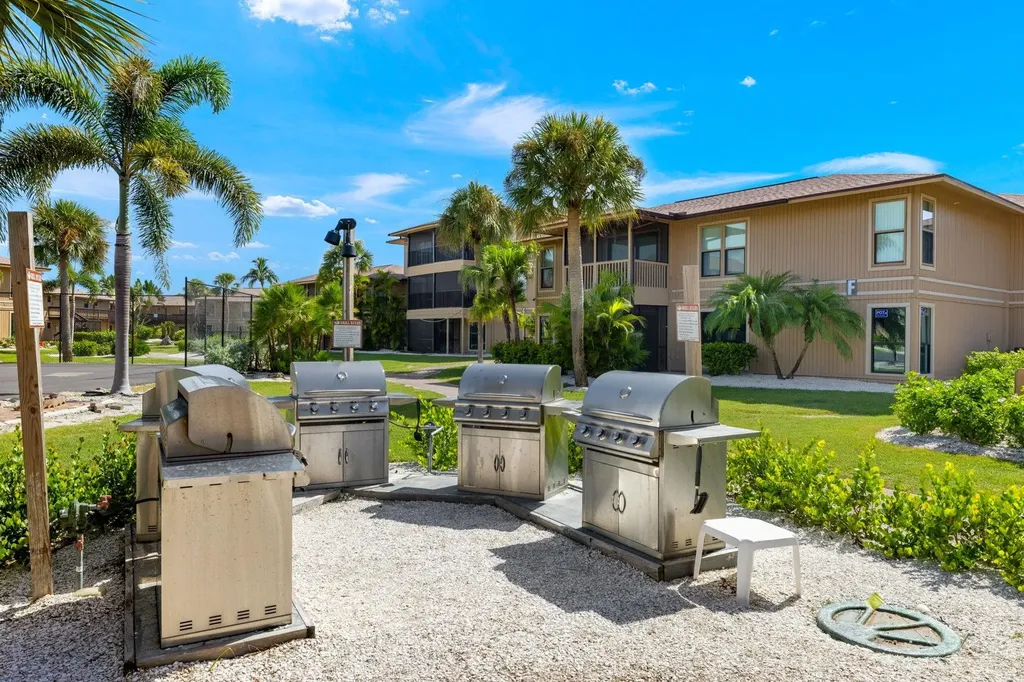 5117 Sea Bell Road Sanibel FL 33957