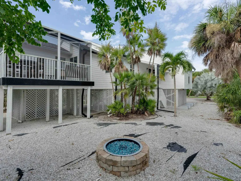 9214 Kincaid Court Sanibel FL 33957