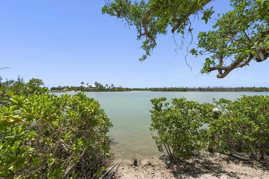 2539 Coconut Drive Sanibel FL 33957