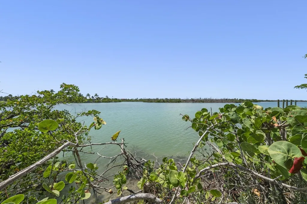 2539 Coconut Drive Sanibel FL 33957