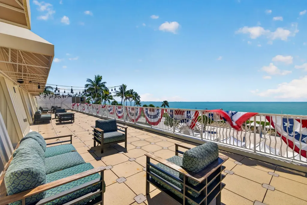 1501 Middle Gulf Drive Sanibel FL 33957