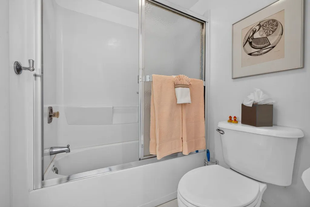 1250 Tennisplace Court Sanibel FL 33957