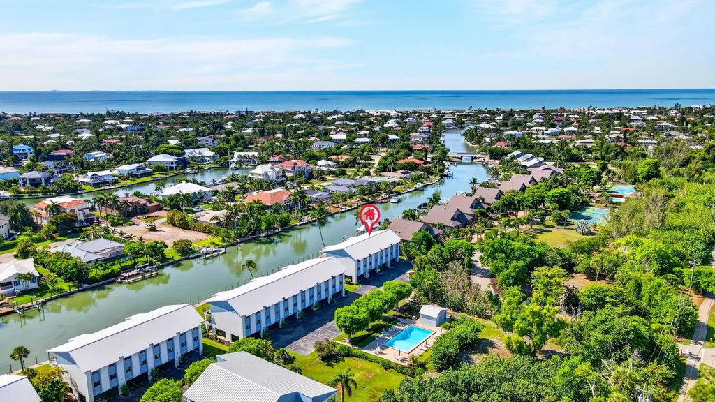 1250 Tennisplace Court Sanibel FL 33957