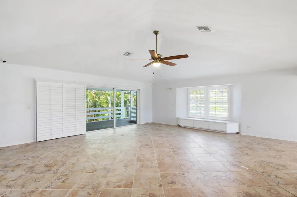 1225 Junonia Street Sanibel FL 33957