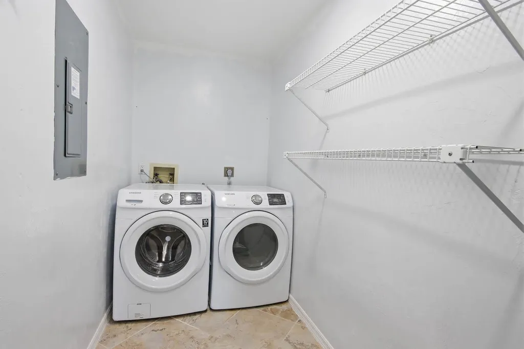 1225 Junonia Street Sanibel FL 33957